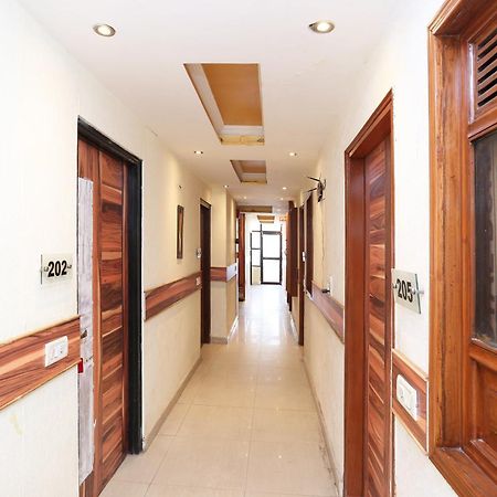 Oyo Flagship Hotel F Five Νέο Δελχί Εξωτερικό φωτογραφία