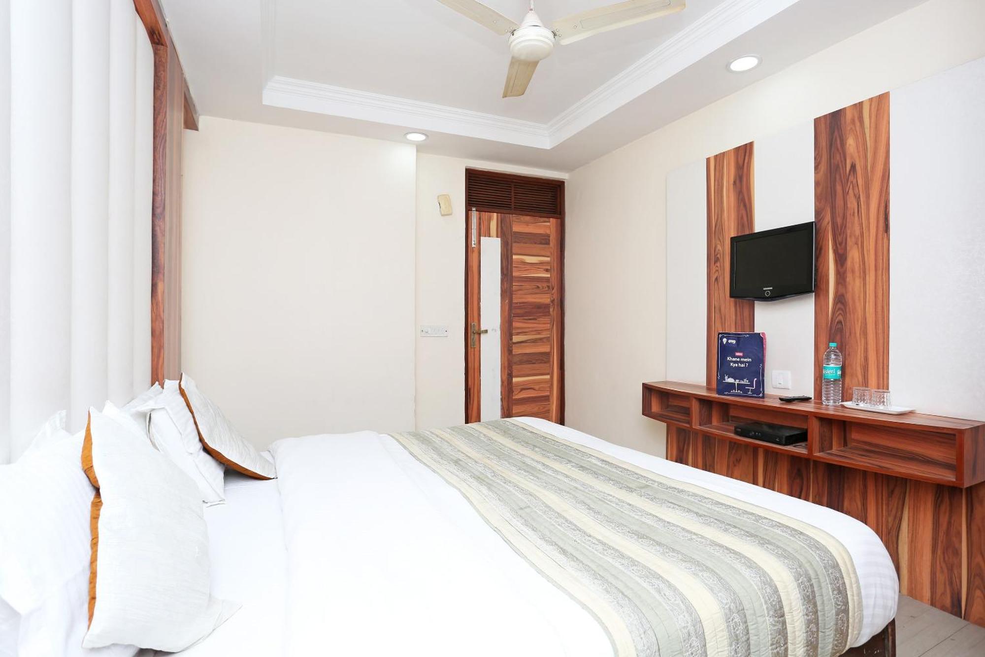 Oyo Flagship Hotel F Five Νέο Δελχί Εξωτερικό φωτογραφία