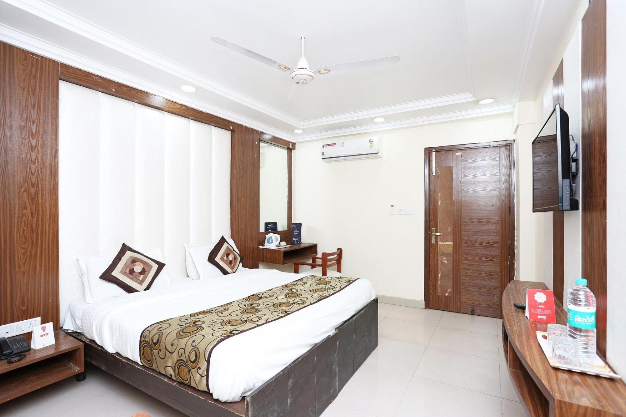 Oyo Flagship Hotel F Five Νέο Δελχί Εξωτερικό φωτογραφία